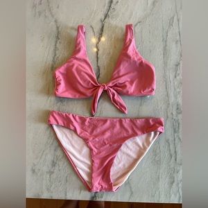 Gianni Bini swimsuit set! Top and bottom are size small!